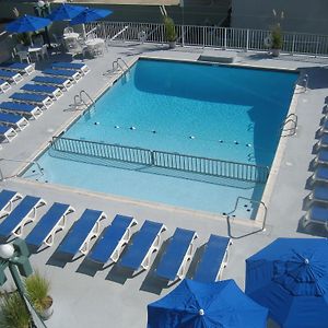 Diplomat Beach Club